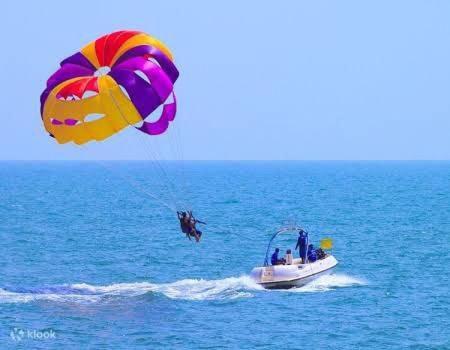Baga Beach Palms Bagian luar foto